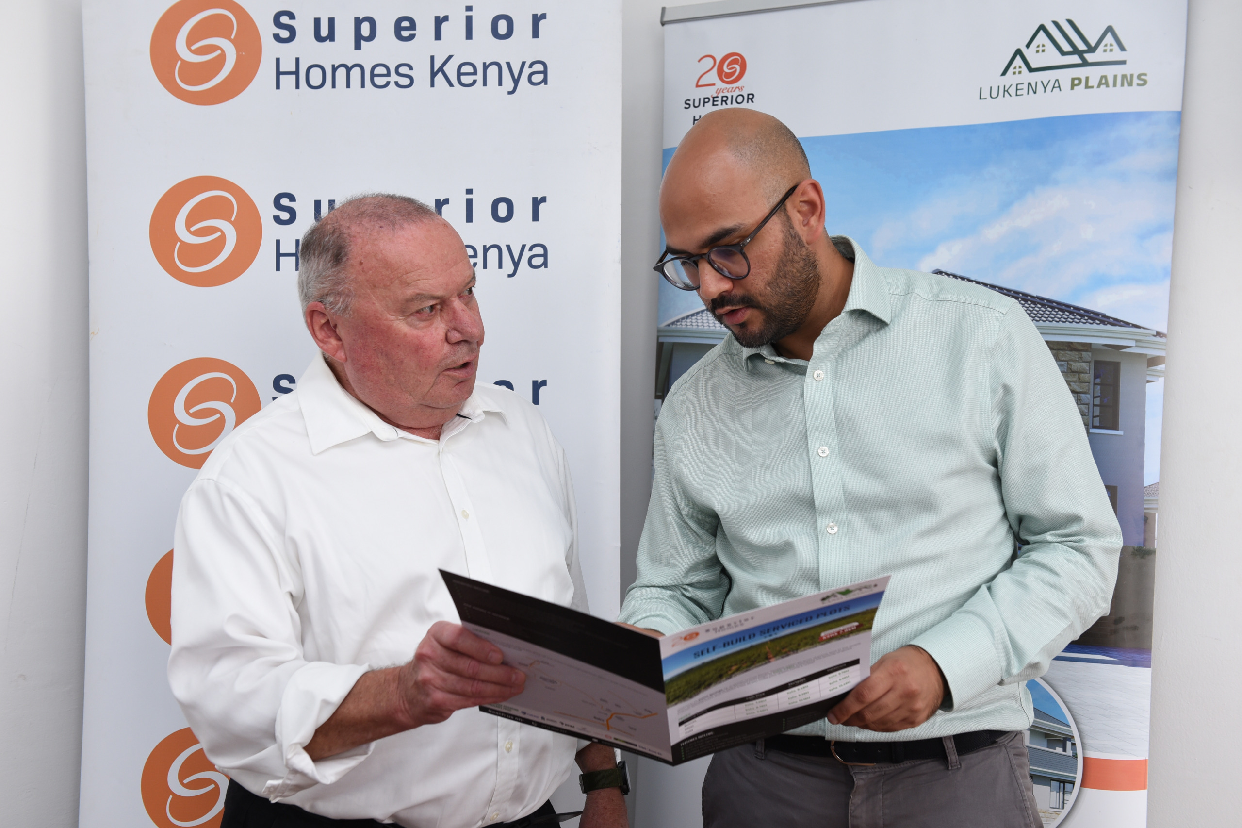 Superior Homes Kenya CEO Shiv Arora and Managing Director Ian Henderson during the launch of Kanzi Springs, a 300-acre master-planned development in Ruiru, Kiambu County. The launch follows the successful completion of the company’s 163-acre Greenpark Estate, their flagship development in Athi River.